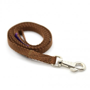 Ploščat karabin povodec...